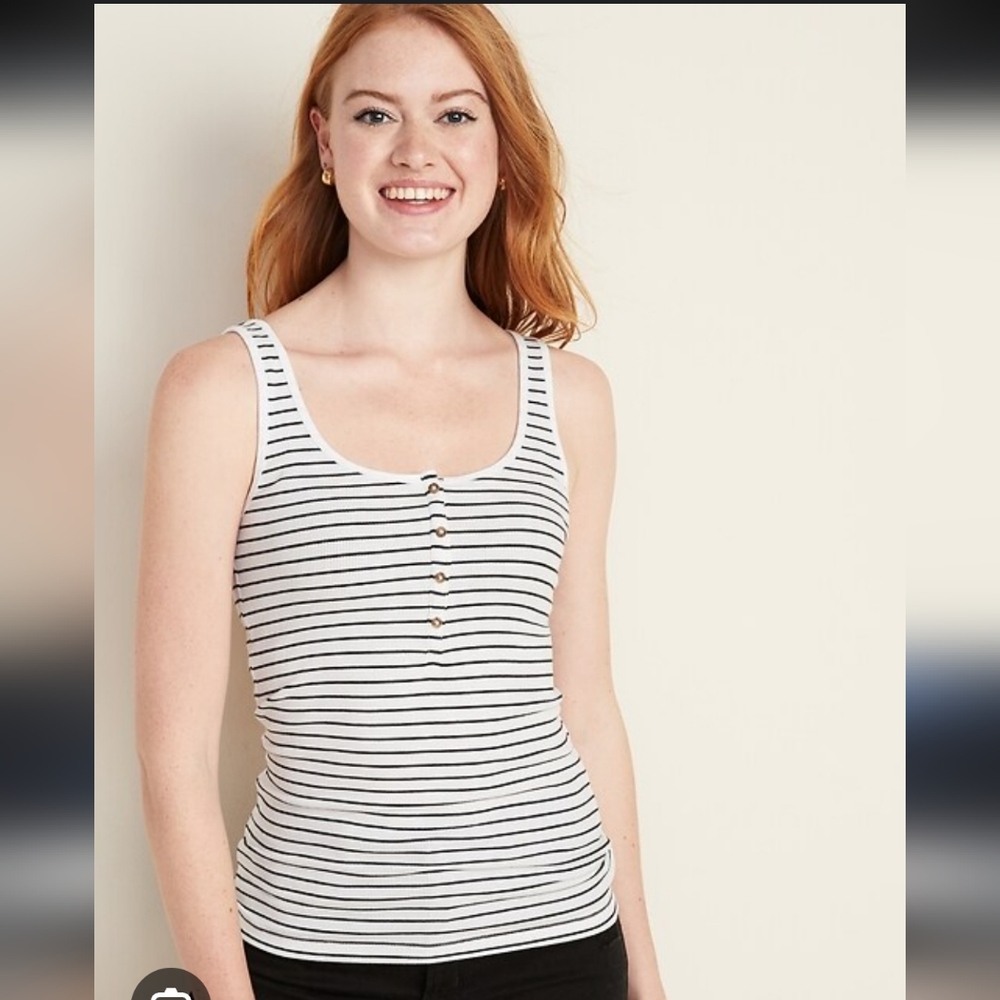 *SALE* Old Navy Fitted Henley Slim Tank Top